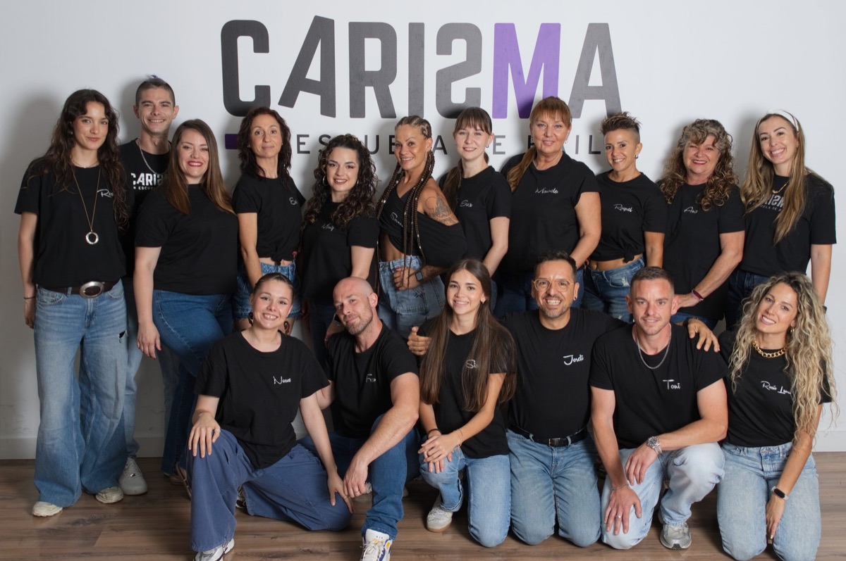 El equipo de profesores de Carisma Escuela de Baile
